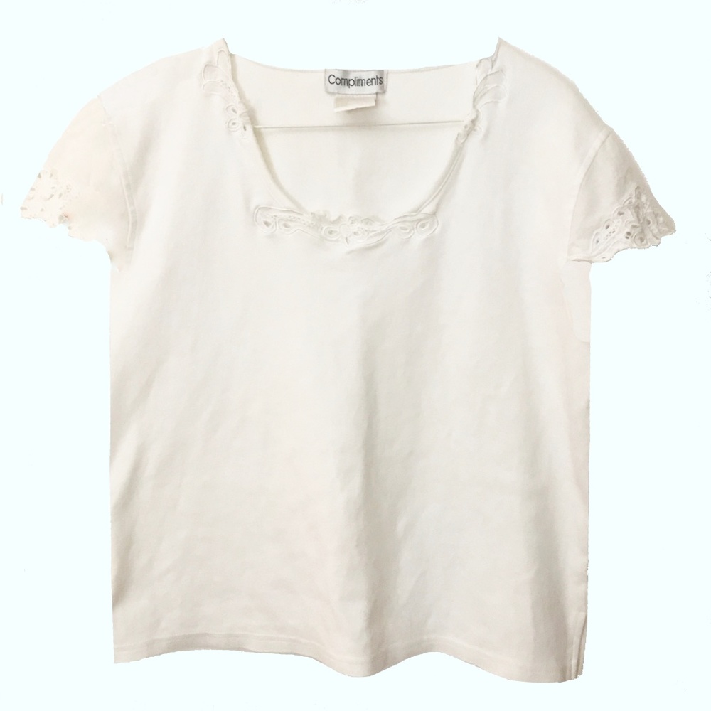 COMPLIMENTS 100% COTTON TEE TOP SHIRT SIZE M